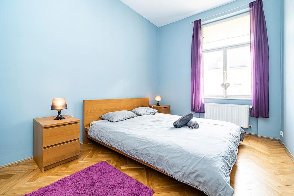 Cozy And Sunny Apartment In Uptown Prague Exterior photo